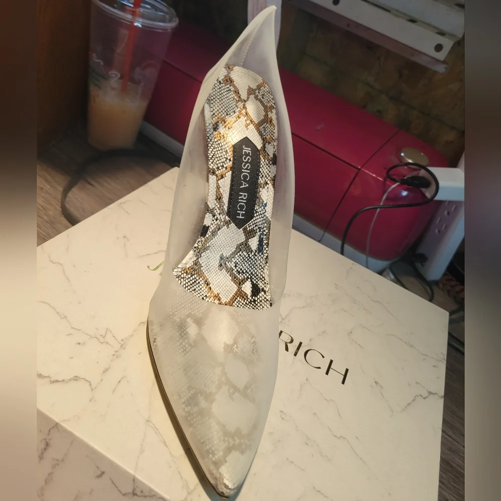 Jessica Rich NEW in Box Clear‎ Heel Pumps Size 39